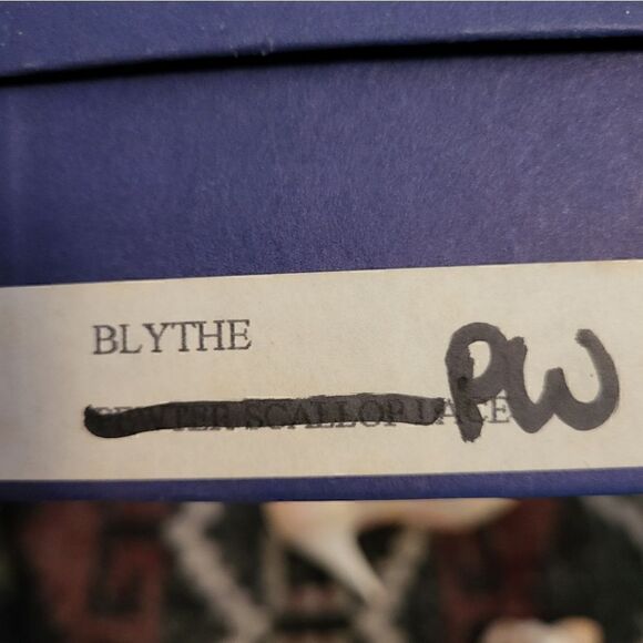 Vintage Stuart Weitzman Blythe Floral Lace Mesh Bow Pumps 9 - Picture 8 of 10